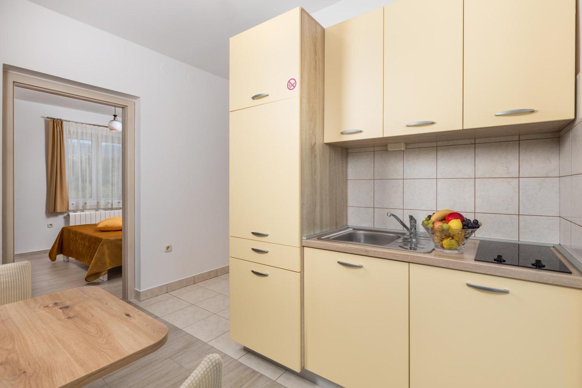 Apartments Kovacic Kraljevica Buitenkant foto